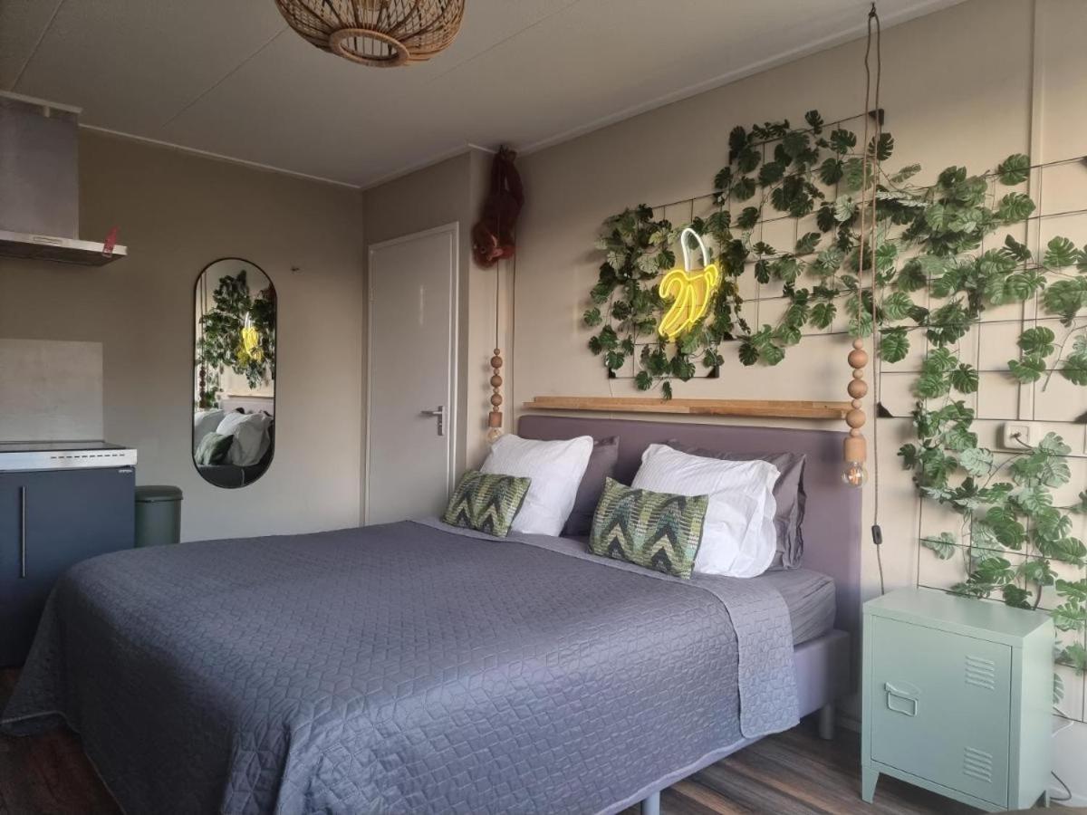 The Jungle - Duo Studio With Kingsize Terrace Groninga Esterno foto