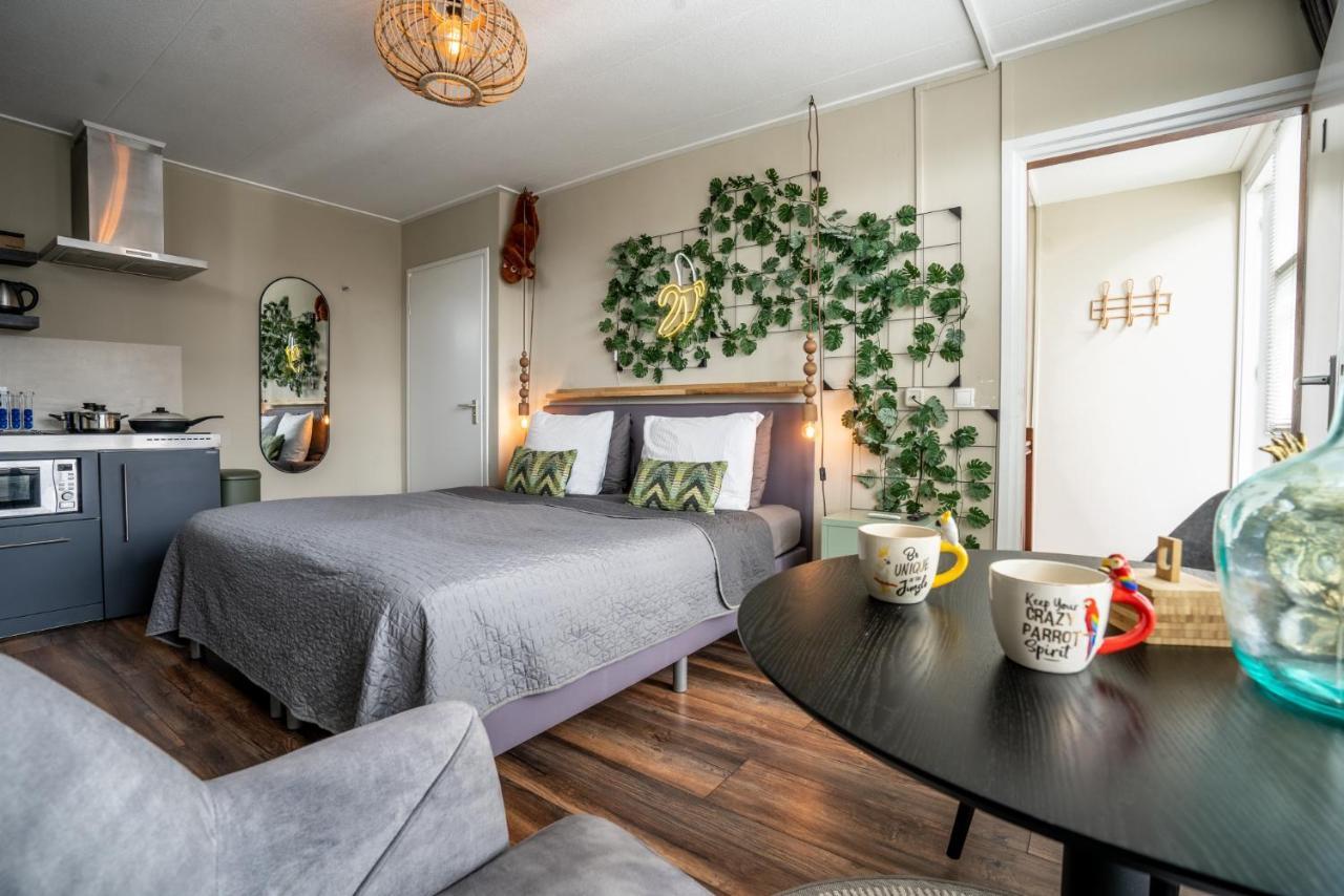 The Jungle - Duo Studio With Kingsize Terrace Groninga Esterno foto